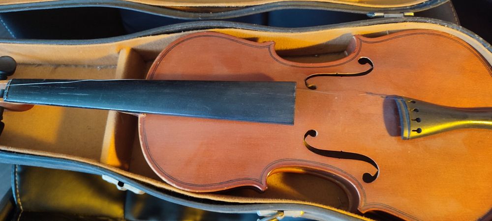 Цигулка нова 55см