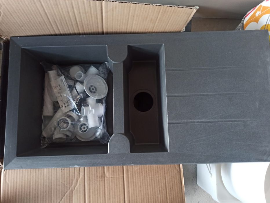 Vand chiuveta de bucaterie din material compozit +scurgere