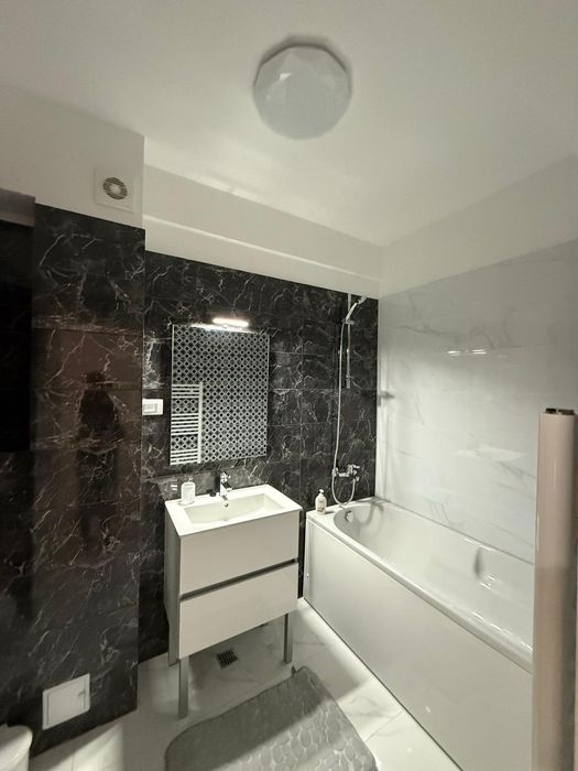 Proprietar Apartament Premium cu vedere la verdele smarald al pădurii
