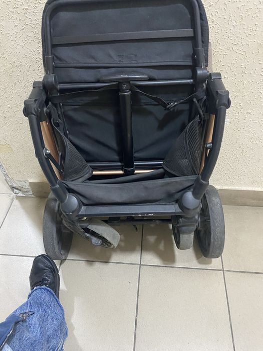 Коляска.         .