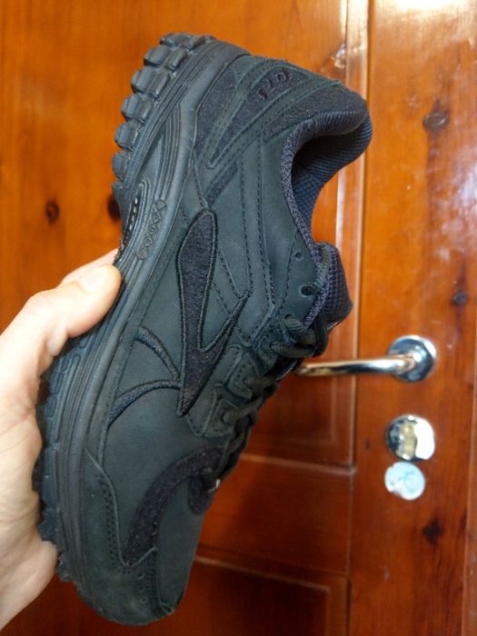 Brooks 43нм. 27,8см.
