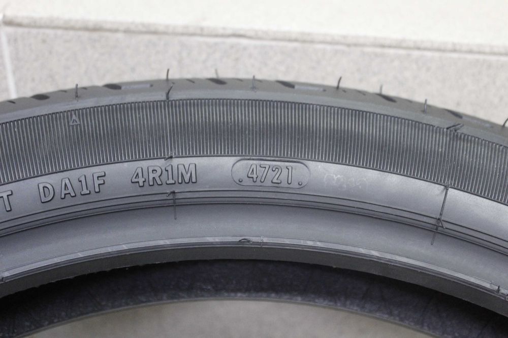100/90-19 Dunlop D401F Harley-Davidson