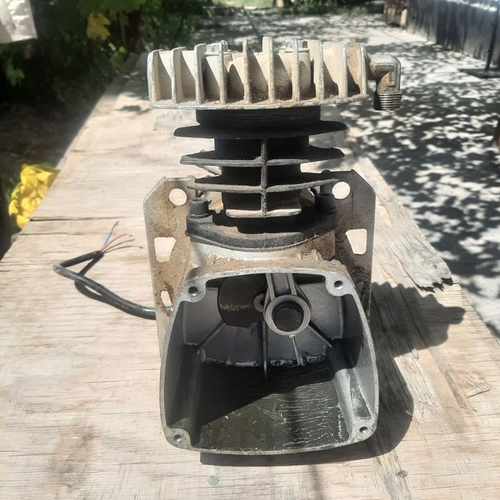 Продаётся мотор от компрессора с Алюминиевые корпусом,в рабочим состоя