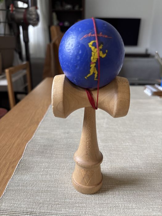 Kendama Krom Pro model Chavico de colectie