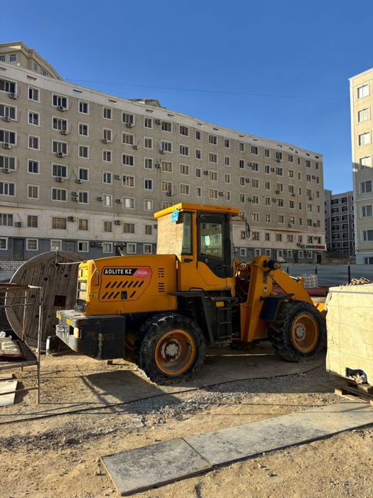 Продам фронтальный погрузчик ZL30