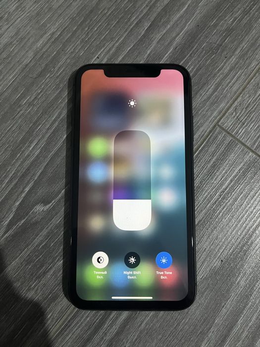 Продаю iPhone 11
