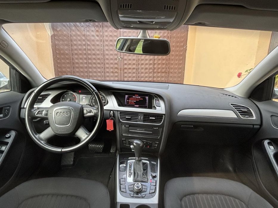 Audi A4 B8 2012г. 2.0Tdi / Възможен Бартер