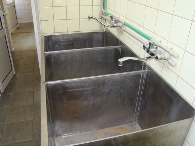 Продава се Промишлена сграда в Русе, Промишлена зона - Запад - 970 кв.м за 342 €/кв.м - Снимка #13