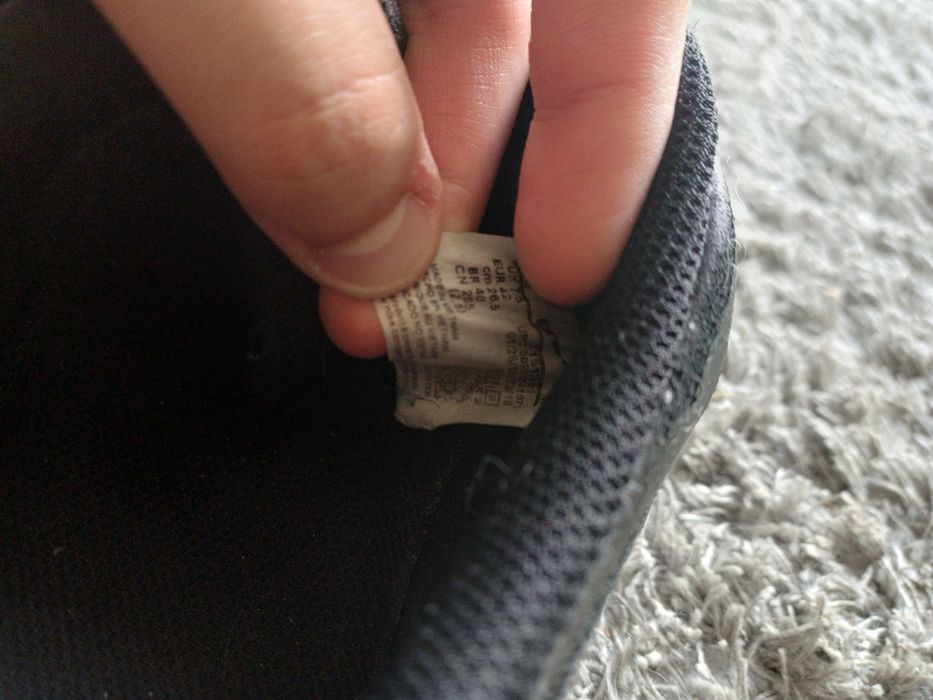 Adidași Asics Gel-Nimbus 21 – Negri, Mărimea 39 (24.5 cm)