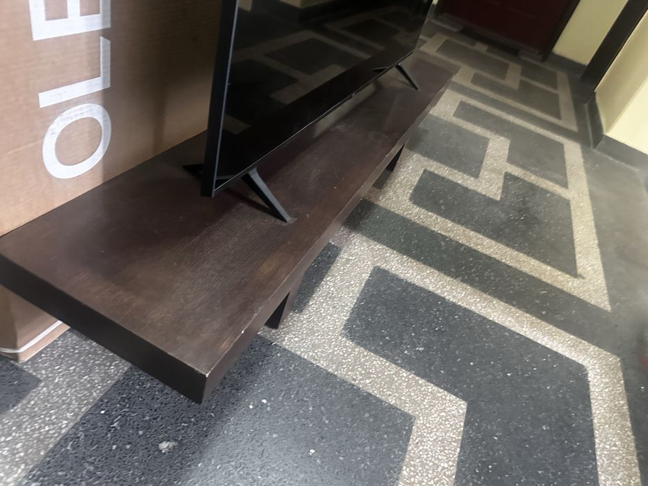 Пейка / ТВ шкаф от масив – 135х35х30 см – 100 лв.