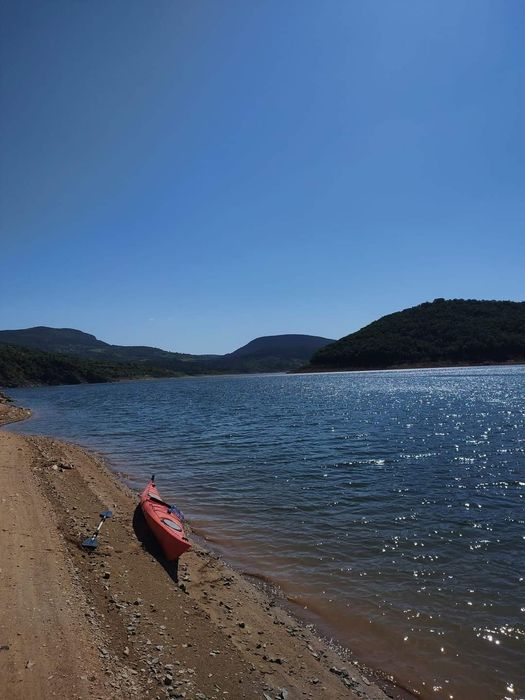 Едноместен туристически каяк
