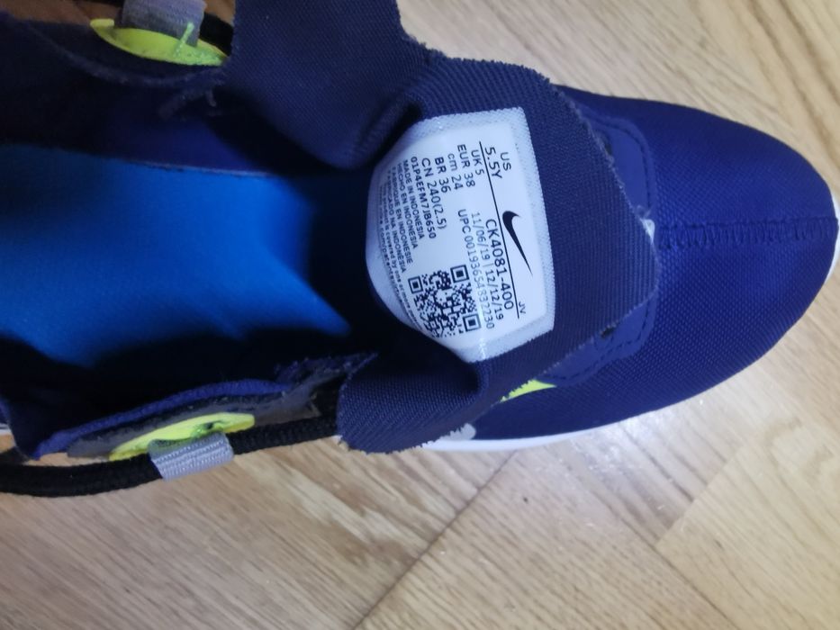 Adidași Nike react renew