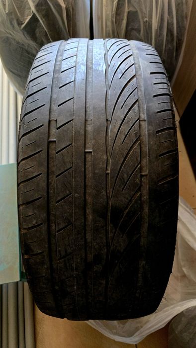 Резина летняя 275/45/20
