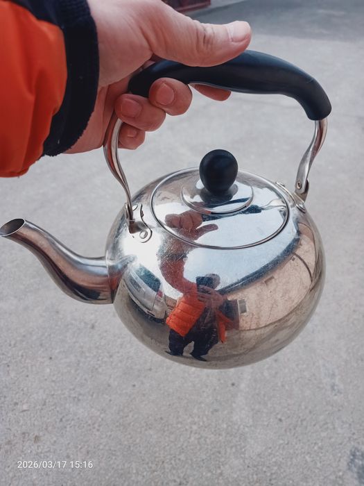 Посуда, ваза, чайник