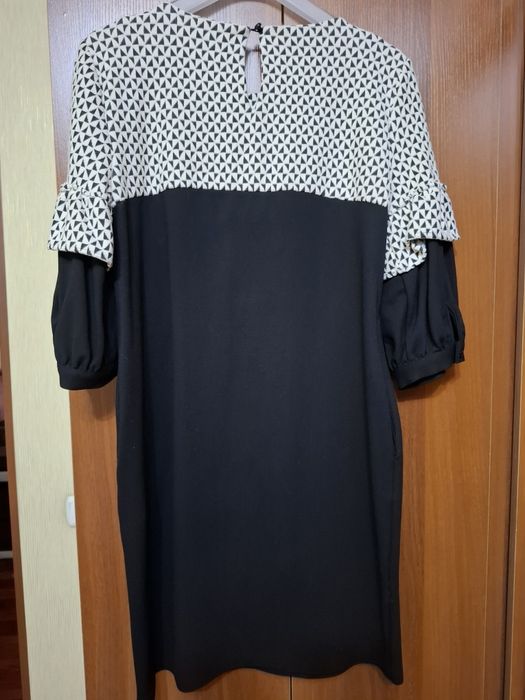 Продаются 2 платья