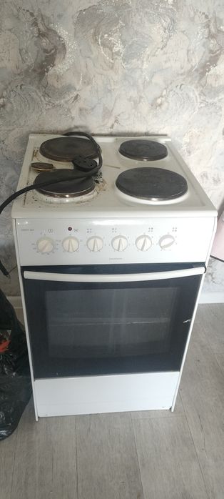 электроплита в рабочем состоянии