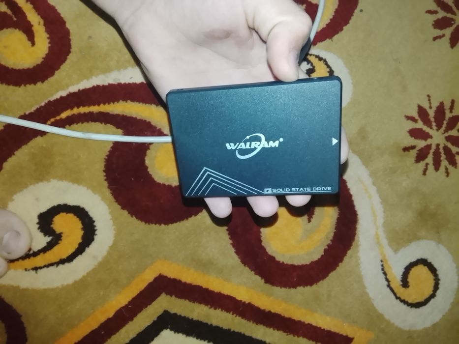 Продам SSD 256 GB