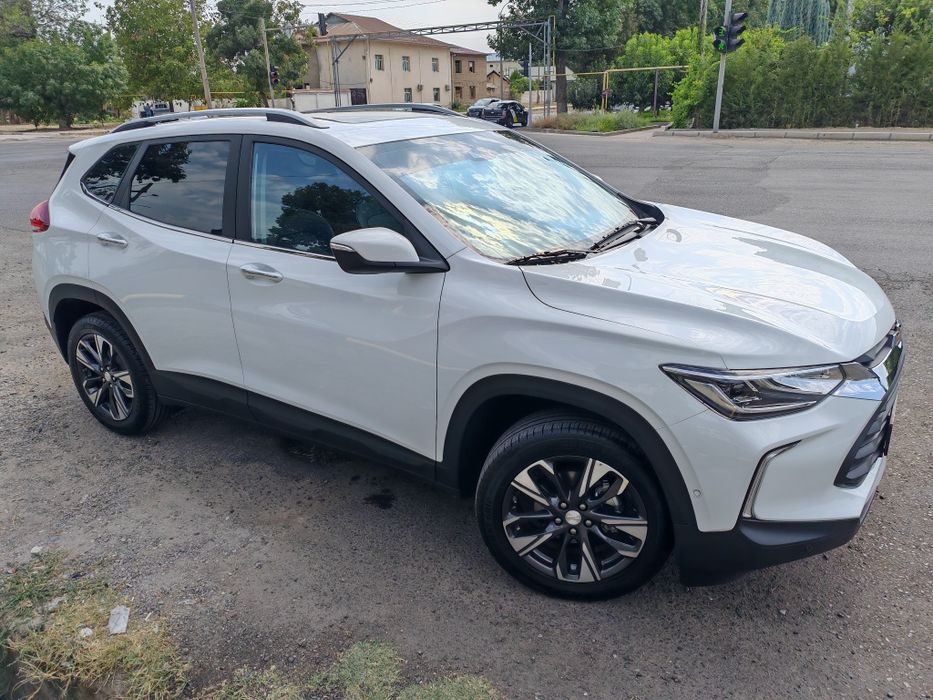 Tracker 2 primier 2023 белый