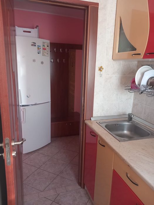 Vand apartament 2 camere  (negociabil)