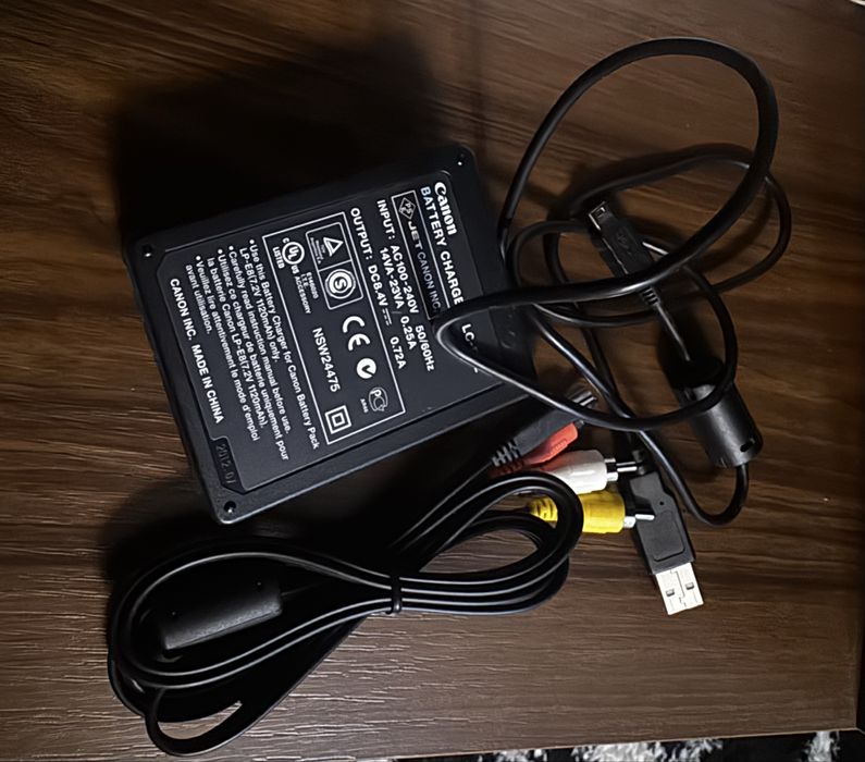 Vand dslr  CANON EOS 600D