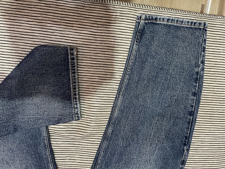 Дамски дънки, чисто нови, с етикет