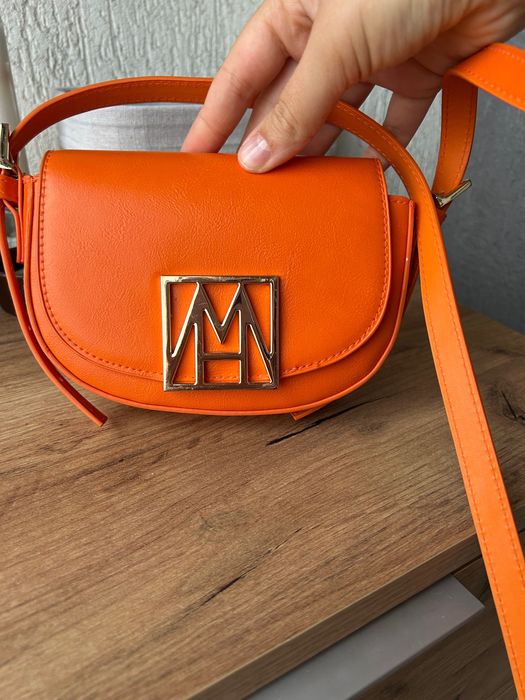 Дамски чанти H&M Mango D.Jones