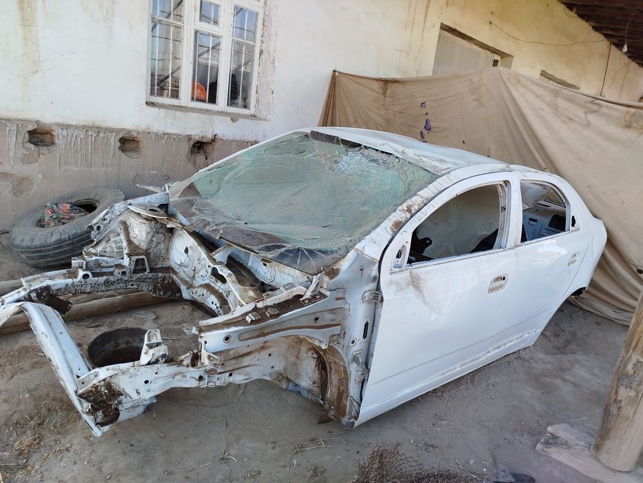 Кобальт кузов запчаст