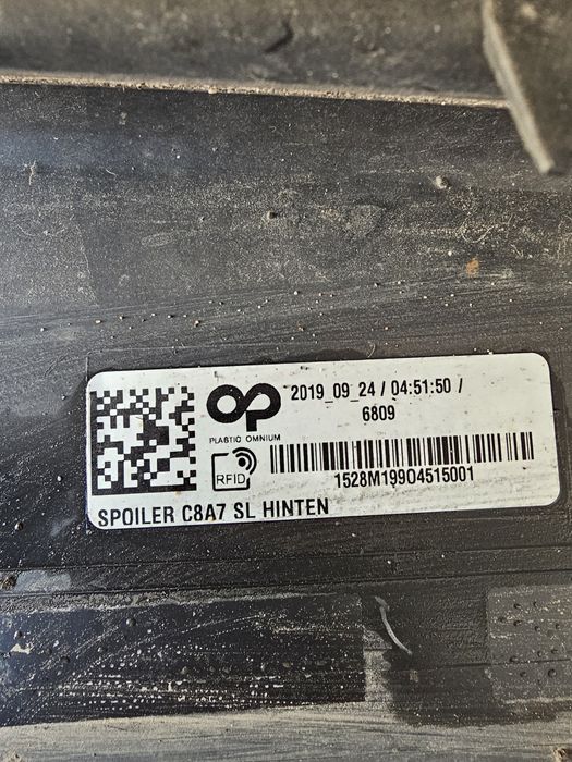 Оригинален S line заден дифузьор за audi a7 c8