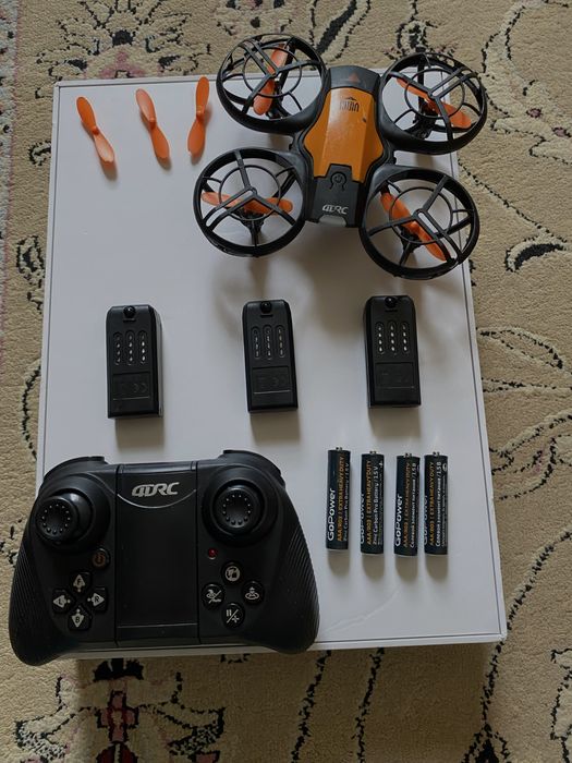Продам квадракоптер с камерой