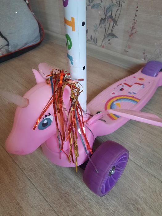 Самокат Единорог музыкальный