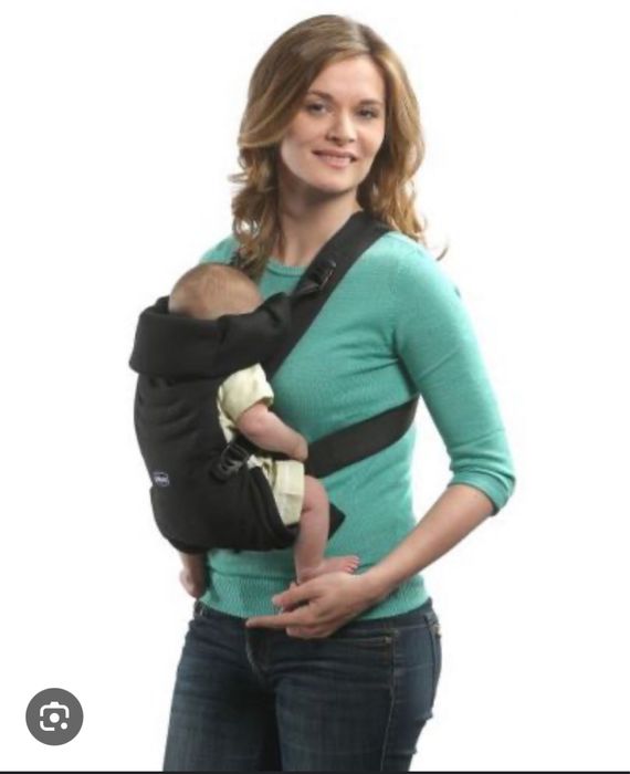 Бебешко Кенгуру Chicco easy fit 0-9 месеца