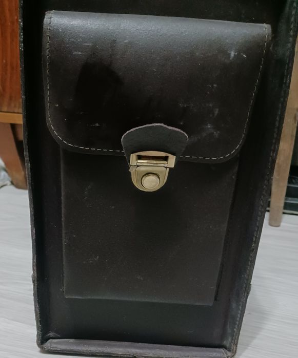 Продавам докторски куфар