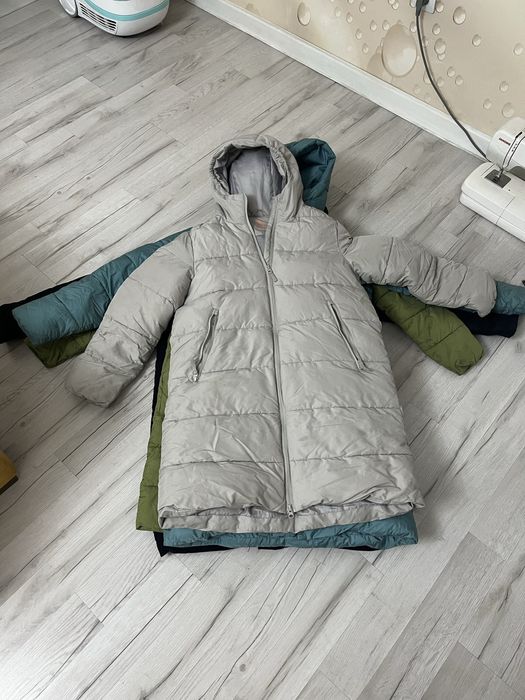 Продам куртку женскую