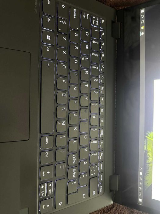 Lenovo Gen 8 I3 8145U Touch Screen 14 inch 8 GB Ram 256 SSD Baterie 4-5H