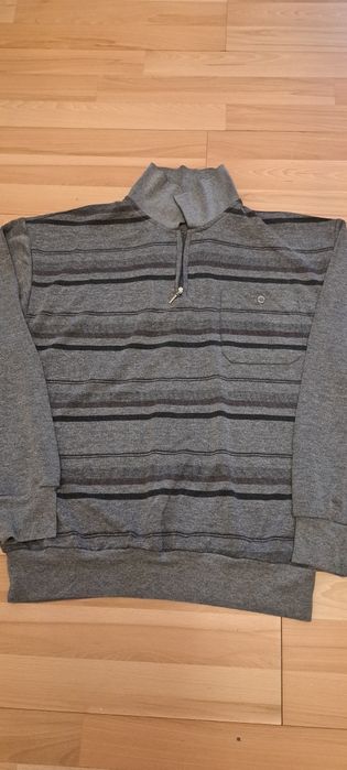 Pulovar barbat marimea L , stare perfectă