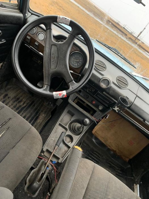 Продам ваз 2106 целиком