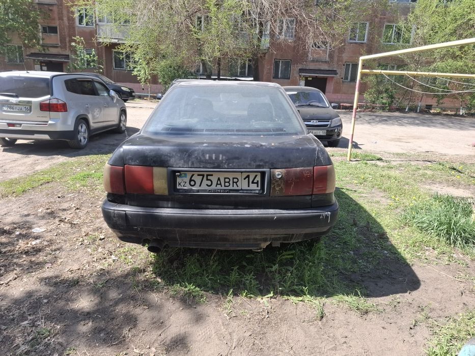 Продам Ауди б4 на ходу