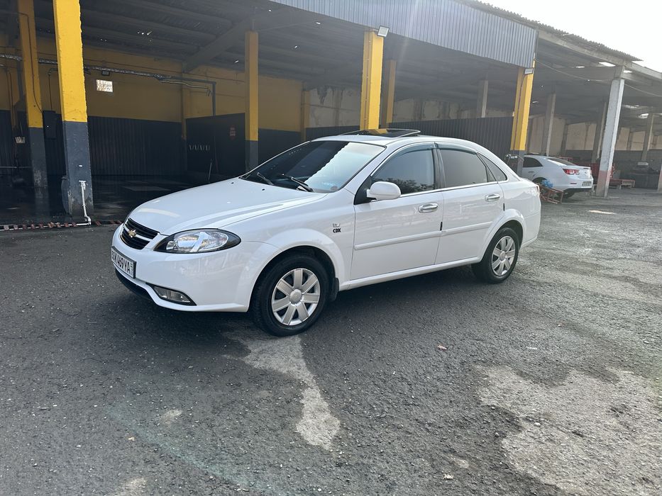 Узимни миниб юрган мошинам