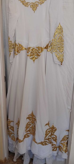 Свадебные платья