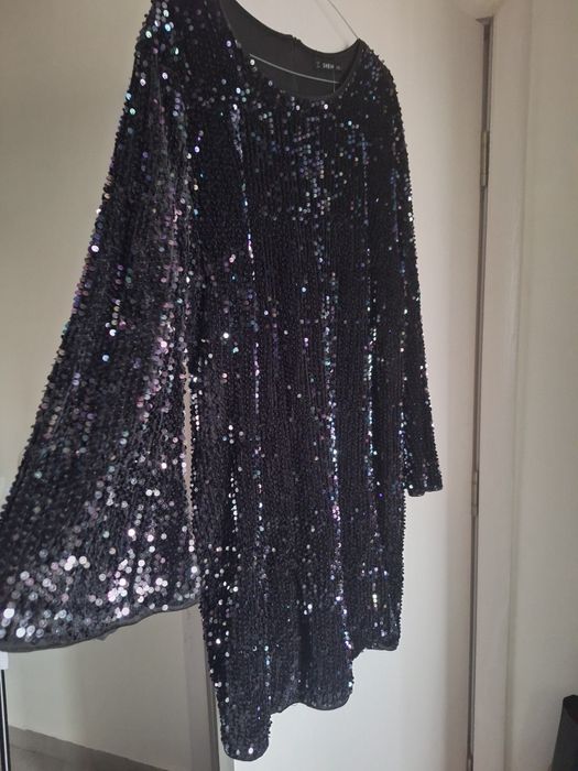 Rochie XXL catifea si paiete