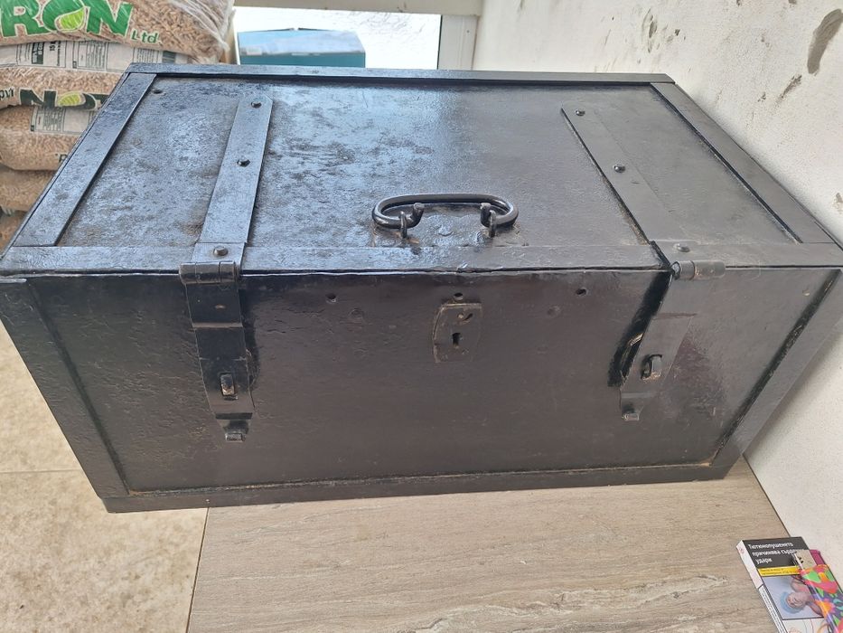 Сандък, сейф, каса 19в.