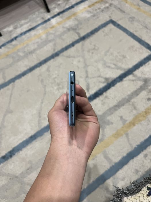 Продаю а 32 срочно