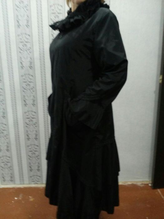 Продам плащ. В хорошем состоянии