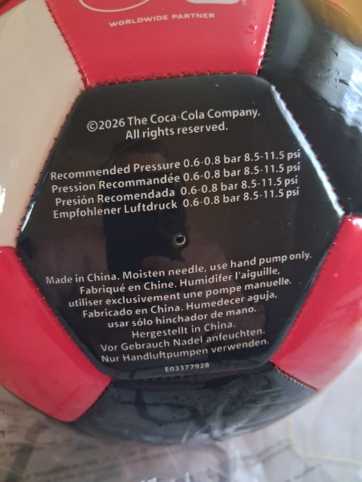 Фирменный мяч Coca-Cola новый