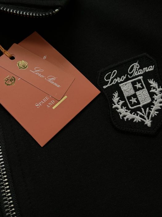 Мъжки черен екип