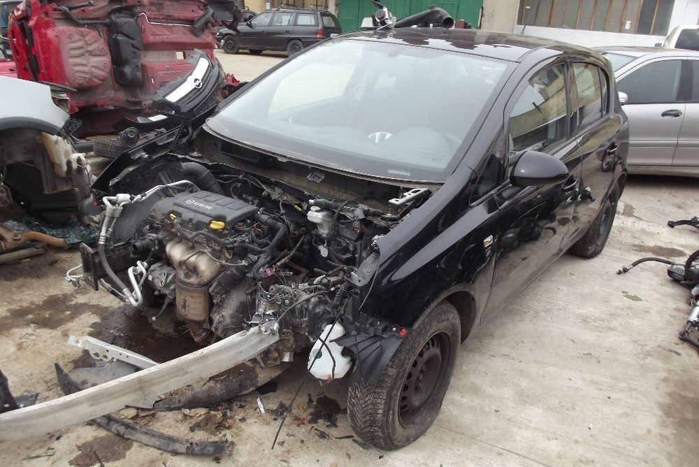 Dezmembrez Opel Corsa D motor 1.4 A13XEP A14XER cutie usi caseta pompa