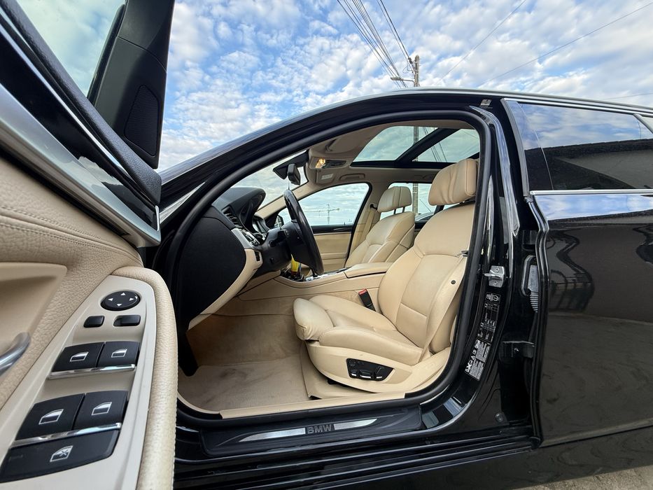 Bmw Seria 5  f11 euro 5  distronic ,panoramic