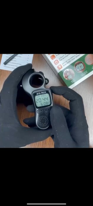 . Elektron tasbeh juda ham yaxshi  ham qiblani aniqlaydi besh vaqt