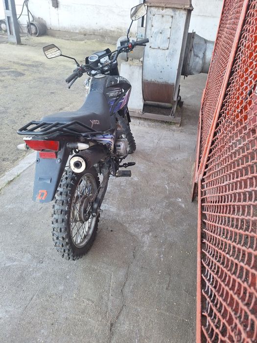 Продам эндуро 250 кубов