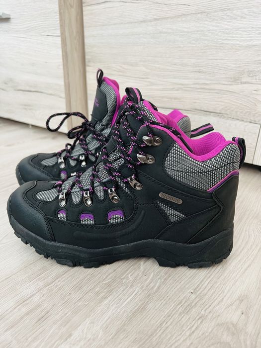 Туристически дамски обувки MOUNTAIN WAREHOUSE